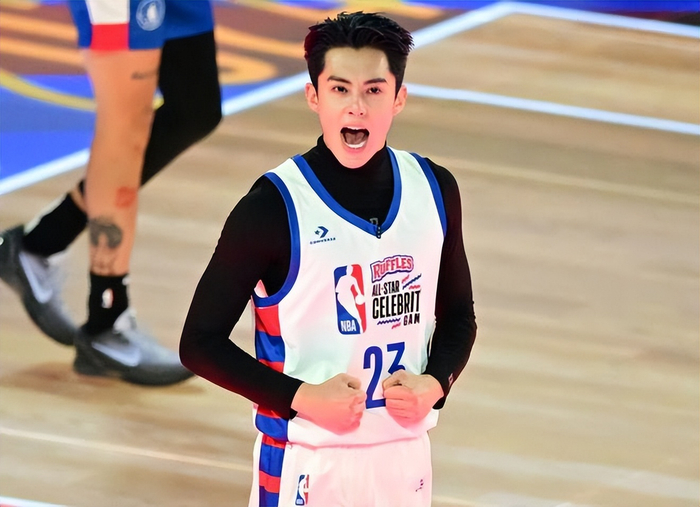 jiuyou官网 -包含清晨全明星赛传出新动向,拉齐奥主帅复盘,管理层表态:底气十足,临场指挥获称赞的词条