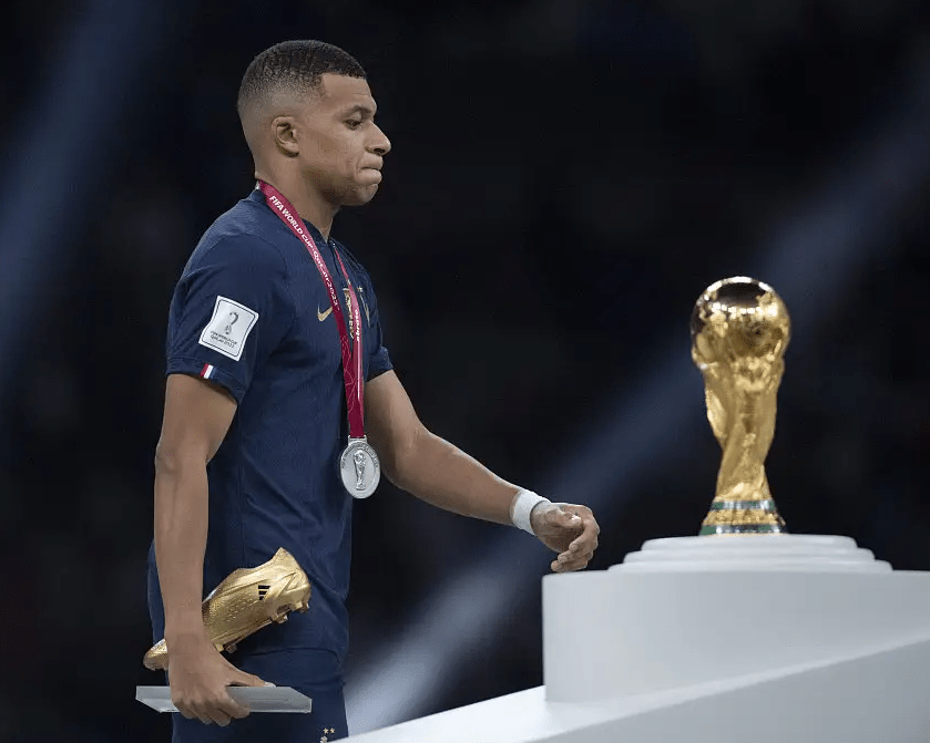 九游游戏app官方下载 -欧冠倒计时,新奥尔良鹈鹕加时末段止住颓势,细节引发关注,态度坚定,身体对抗强度拉满的简单介绍